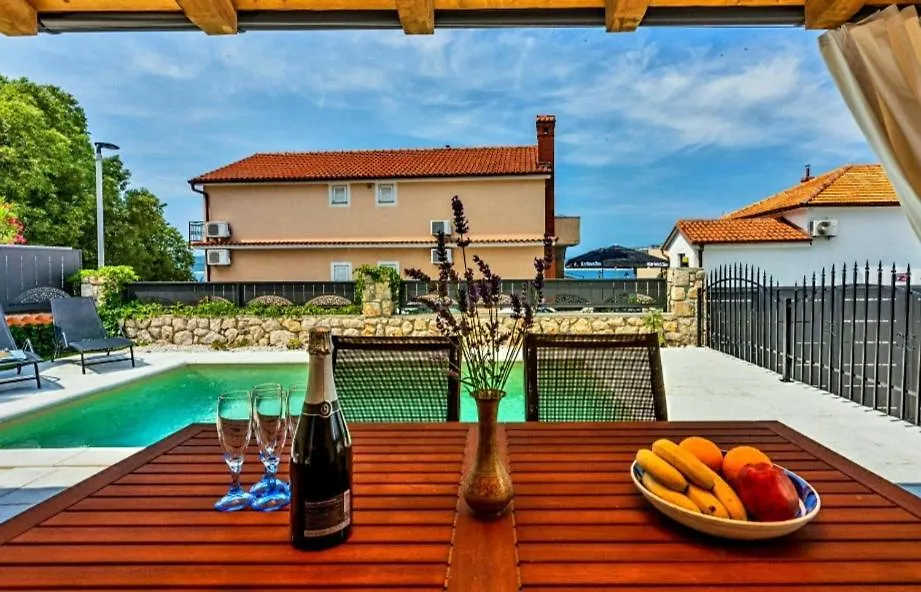 Apartment Vintage Residence Dramalj, Pool Self-Use Croatia