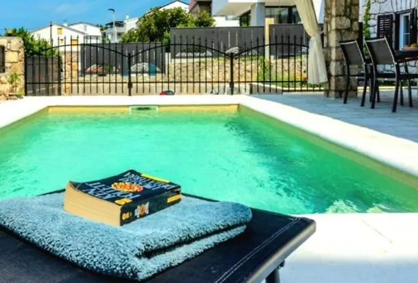 Apartment Vintage Residence Dramalj, Pool Self-Use Croatia